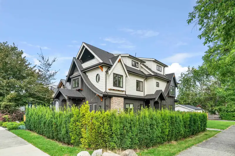 5 N SLOCAN STREET - photo 1 of 38