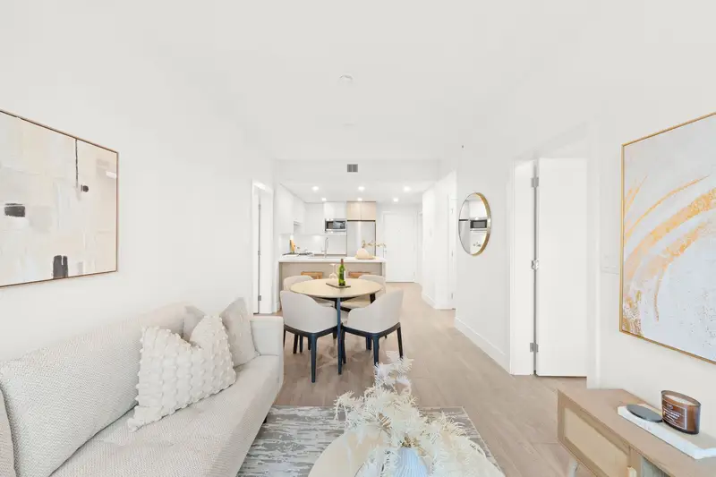 419 4788 HASTINGS STREET - photo 4 of 25