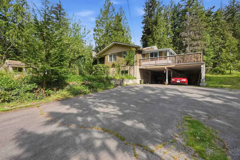 28595 DEWDNEY TRUNK ROAD - photo 1 of 8