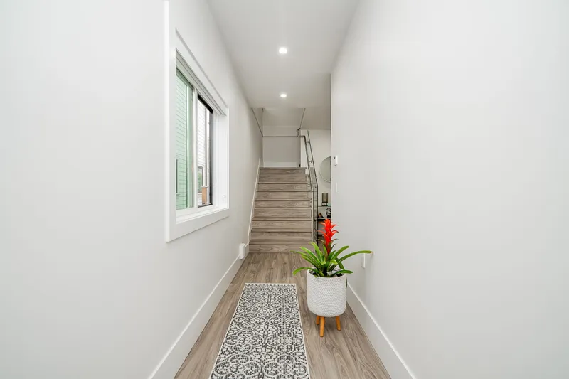 11120 84 AVENUE - photo 3 of 25