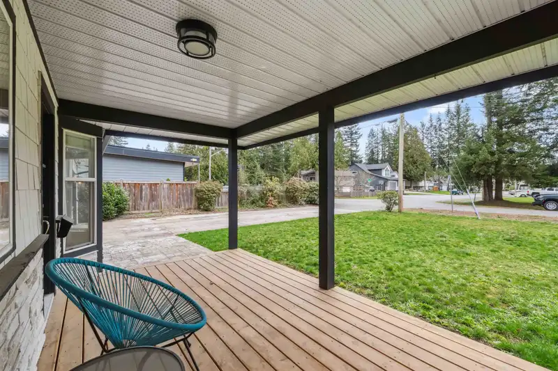 20239 41 AVENUE - photo 4 of 40