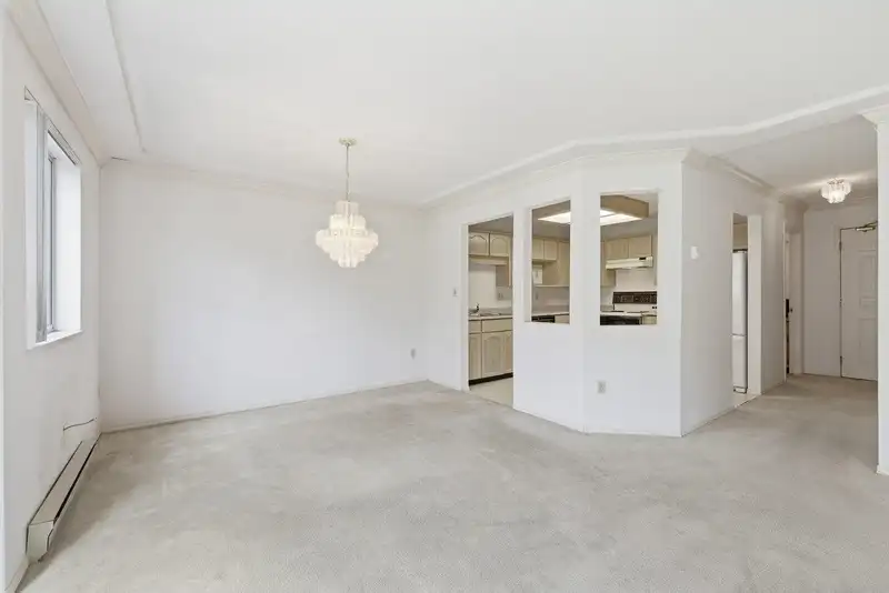 109 8600 LANSDOWNE ROAD - photo 4 of 27