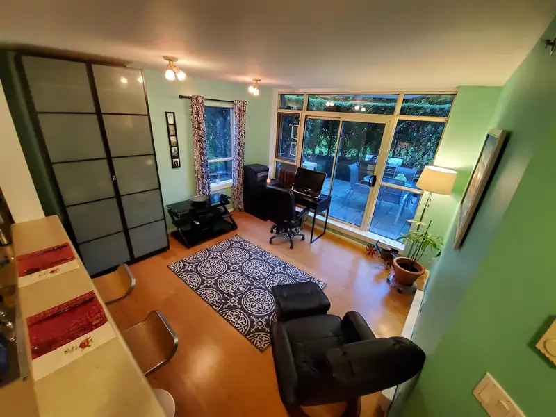 211 2733 CHANDLERY PLACE - photo 2 of 25