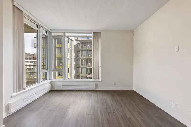 503 3162 RIVERWALK AVENUE - photo 2 of 26