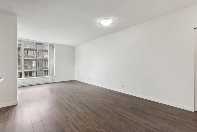 503 3162 RIVERWALK AVENUE - photo 3 of 26