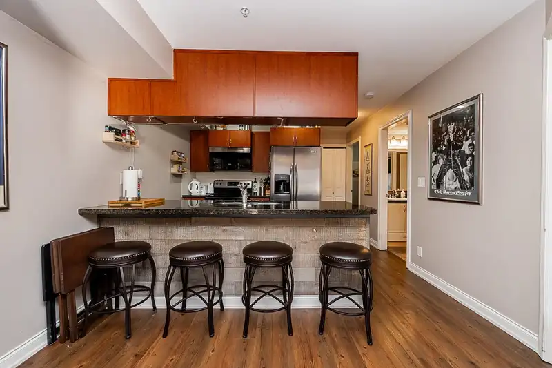 315 5516 198 STREET - photo 1 of 29
