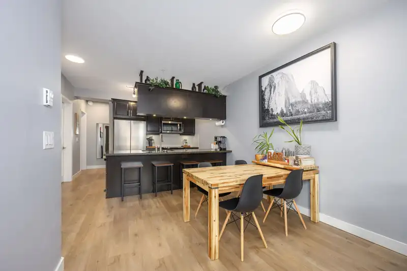 115 11887 BURNETT STREET - photo 1 of 33