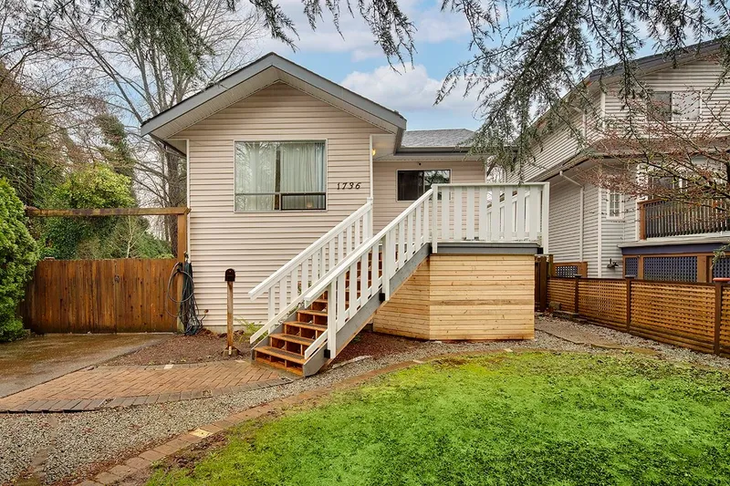 1736 LANGAN AVENUE - photo 2 of 25