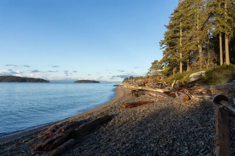 5845 SUNSHINE COAST HIGHWAY - photo 1 of 20