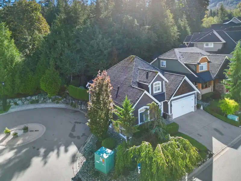 45 3800 GOLF COURSE DRIVE - photo 4 of 40
