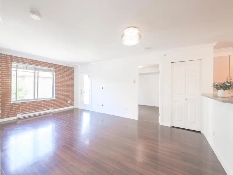 3416 240 SHERBROOKE STREET - photo 3 of 26