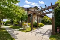 12 6538 ELGIN AVENUE - thumbnail 1