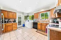 1033 CLEMENTS AVENUE - thumbnail 11