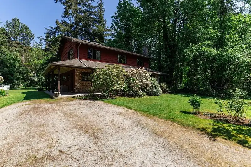 29821 CLARK AVENUE - photo 3 of 37