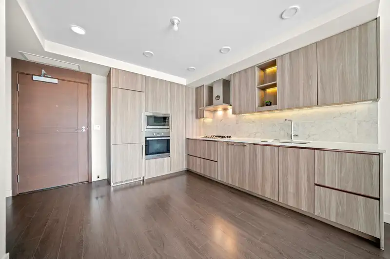 1107 433 SW MARINE DRIVE - photo 4 of 17