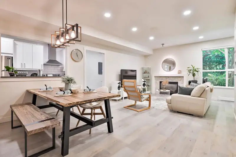 102 14988 101A AVENUE - photo 1 of 21