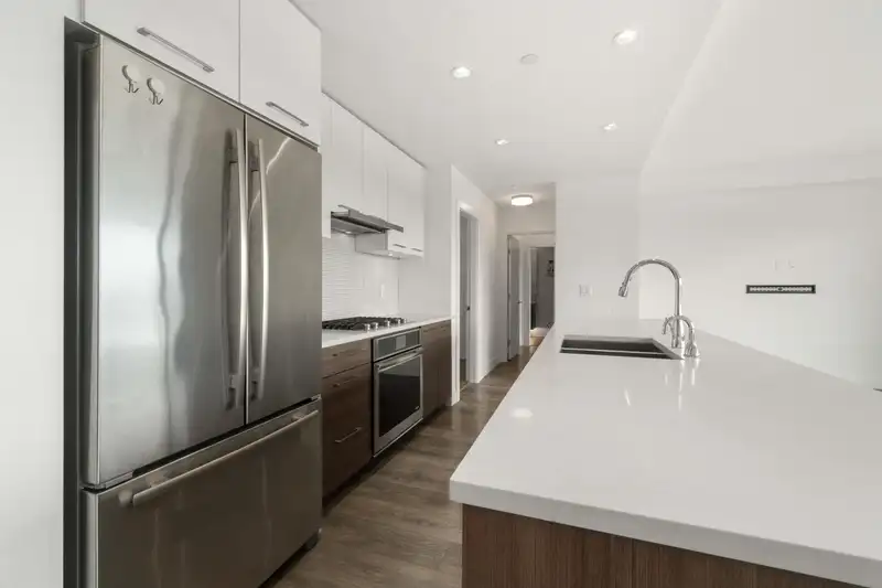 712 8580 RIVER DISTRICT CROSSING - photo 3 of 31