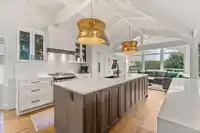 980 PACIFIC DRIVE - thumbnail 2