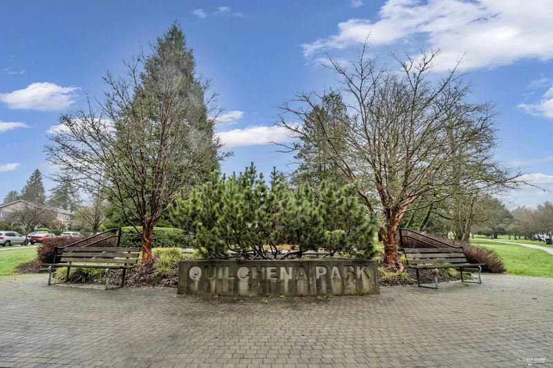 609 4685 VALLEY DRIVE - photo 2 of 25