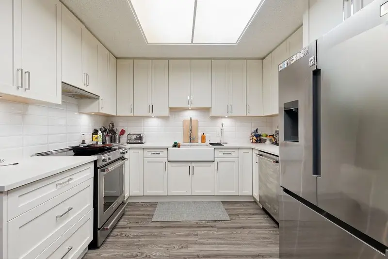 4418 YEW STREET - photo 4 of 17