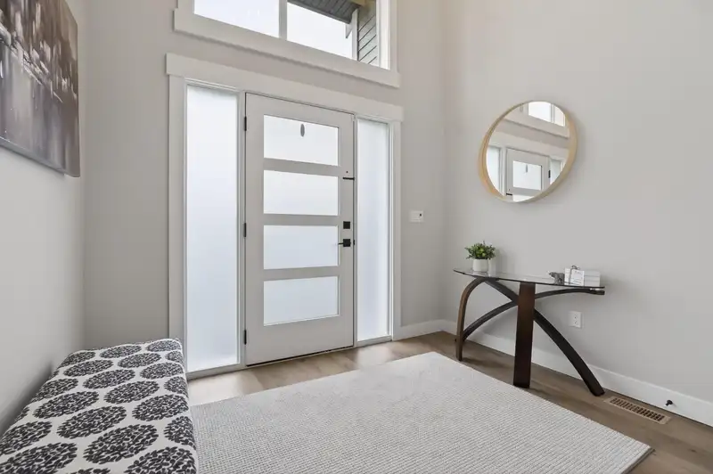 5 6262 REXFORD DRIVE - photo 2 of 35