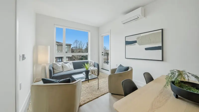 B224 8230 208B AVENUE - photo 2 of 16