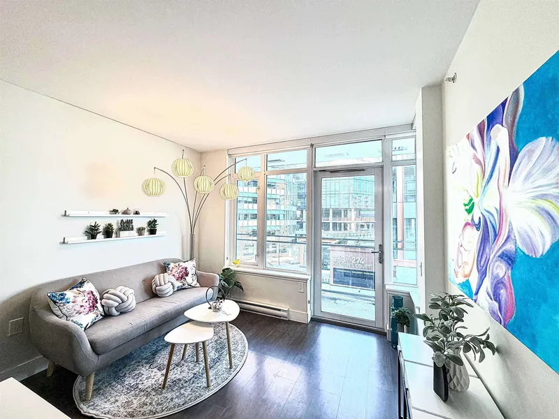 408 258 NELSON'S COURT - photo 2 of 25