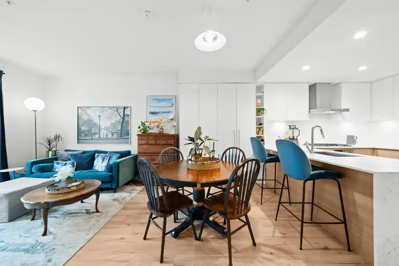 422 3131 MURRAY STREET - photo 1 of 31