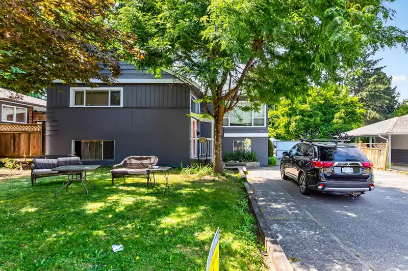 12141 230 STREET - photo 4 of 38