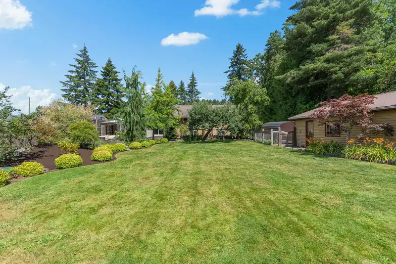 23114 OLD YALE ROAD - photo 1 of 40