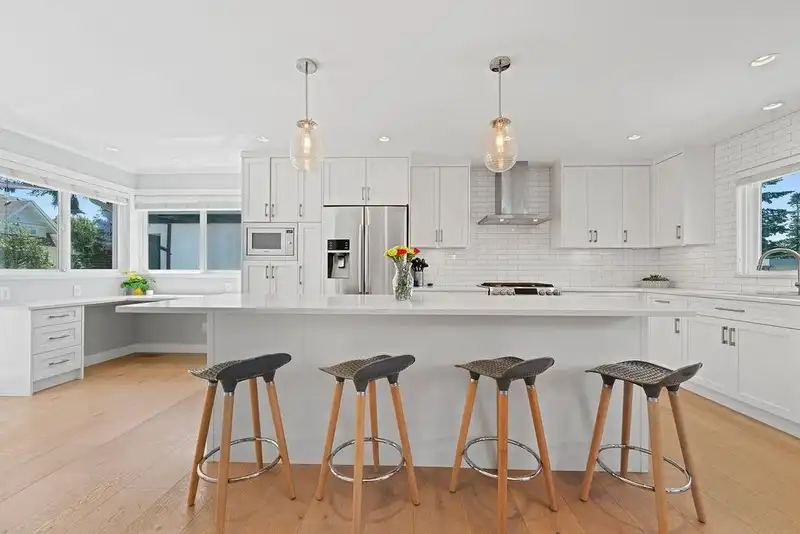 1428 129A STREET - photo 2 of 40