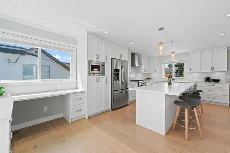 1428 129A STREET - photo 3 of 40