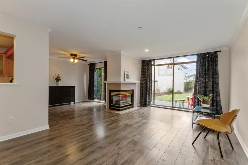 79 323 GOVERNORS COURT - photo 3 of 25