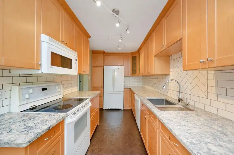 109 9202 HORNE STREET - photo 2 of 40