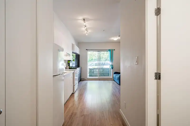 105 13678 GROSVENOR ROAD - photo 3 of 26