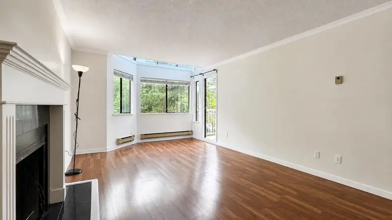 314 9584 MANCHESTER DRIVE - photo 4 of 21