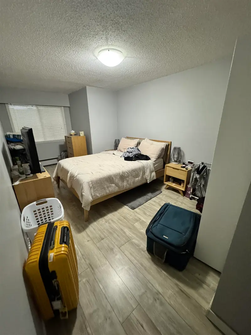 312 6420 BUSWELL STREET - photo 3 of 7