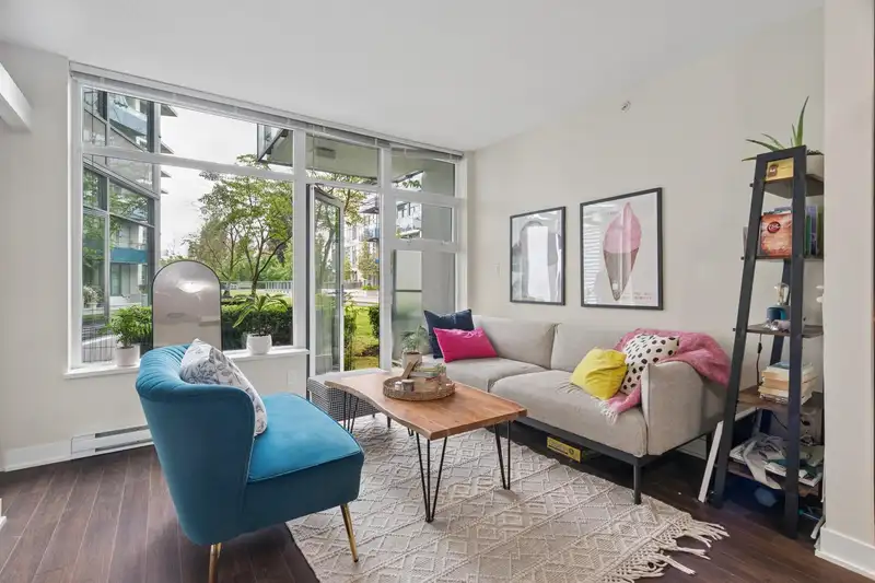 131 1777 W 7TH AVENUE - photo 2 of 26