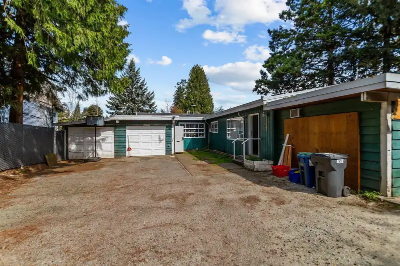 22041 DEWDNEY TRUNK ROAD - photo 3 of 21