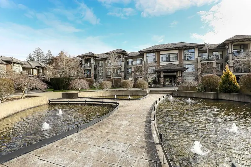 111 15185 36 AVENUE - photo 1 of 25