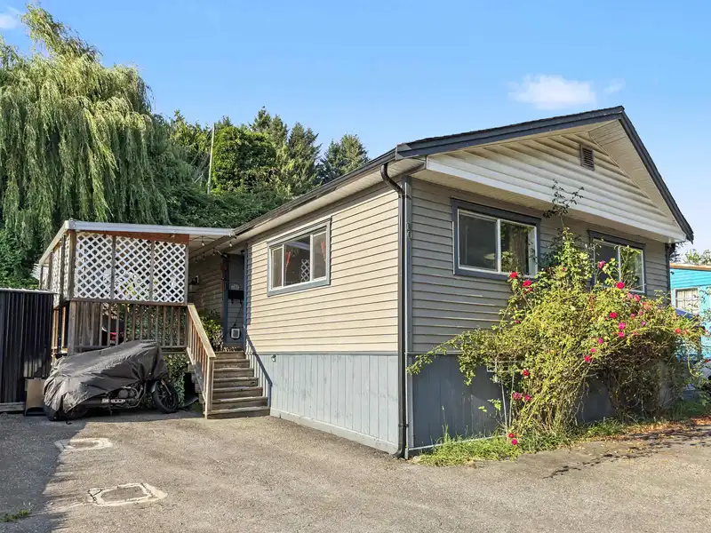10 32151 LOUGHEED HIGHWAY - photo 3 of 28