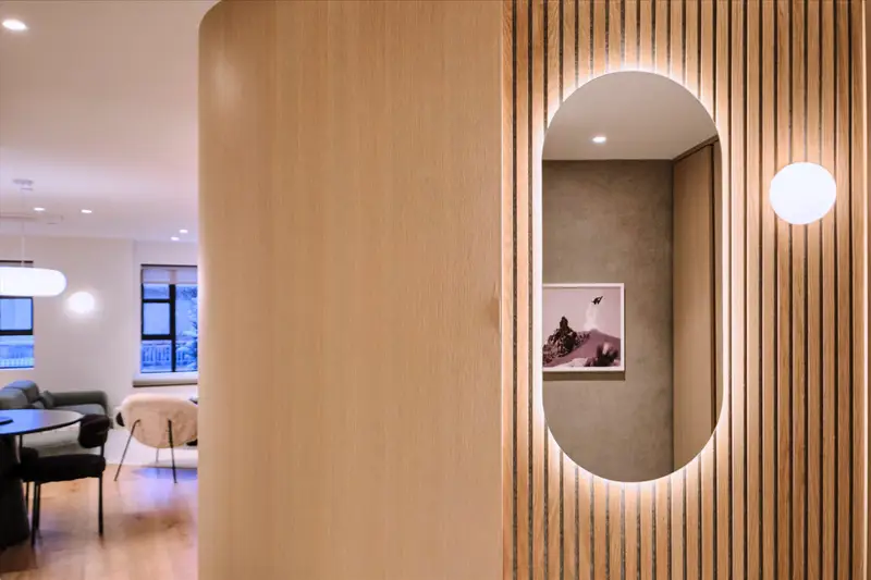 215 4360 LORIMER ROAD - photo 1 of 25