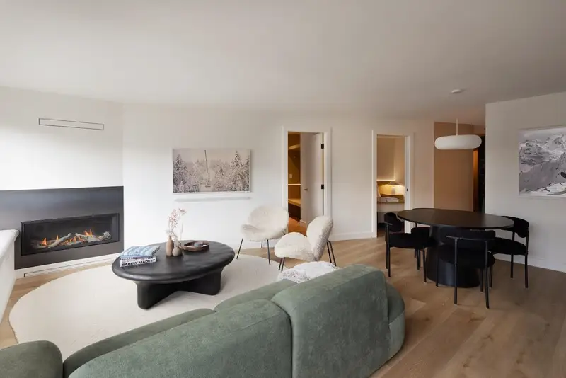 215 4360 LORIMER ROAD - photo 4 of 25