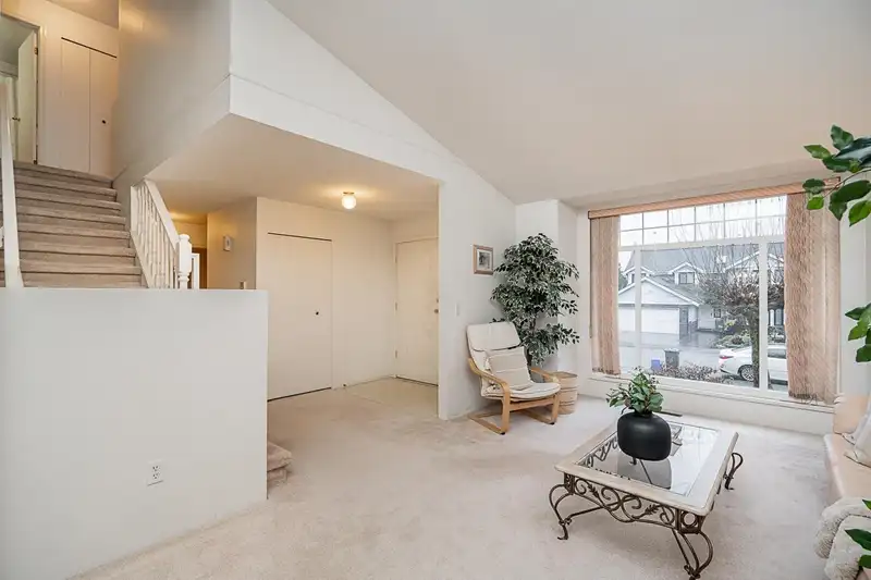 2419 MARIANA PLACE - photo 4 of 40