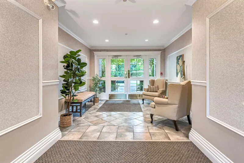 205 1320 55 STREET - photo 4 of 16