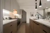 1 2282 E 8TH AVENUE - thumbnail 2