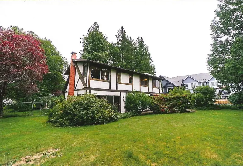 7041 193 STREET - photo 1 of 10