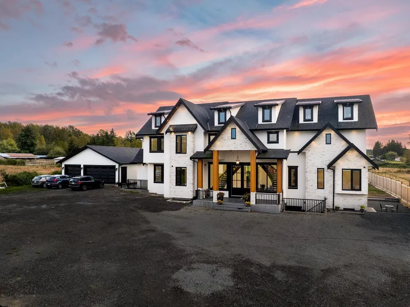 19890 16 AVENUE - photo 2 of 25