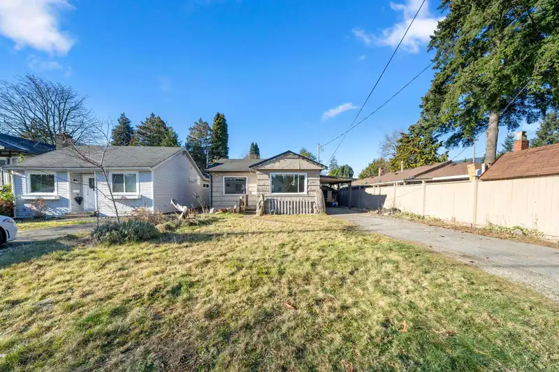 1781 BOWSER AVENUE - photo 2 of 40