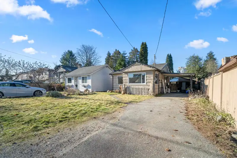 1781 BOWSER AVENUE - photo 3 of 40